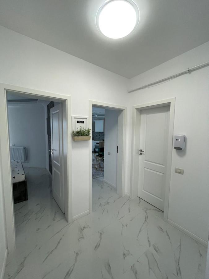 Ferienwohnung Ayan-Ayaz Luxury Năvodari Exterior foto