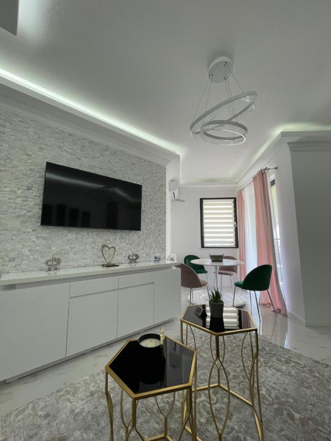 Ferienwohnung Ayan-Ayaz Luxury Năvodari Exterior foto