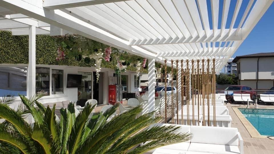Ferienwohnung Ayan-Ayaz Luxury Năvodari Exterior foto
